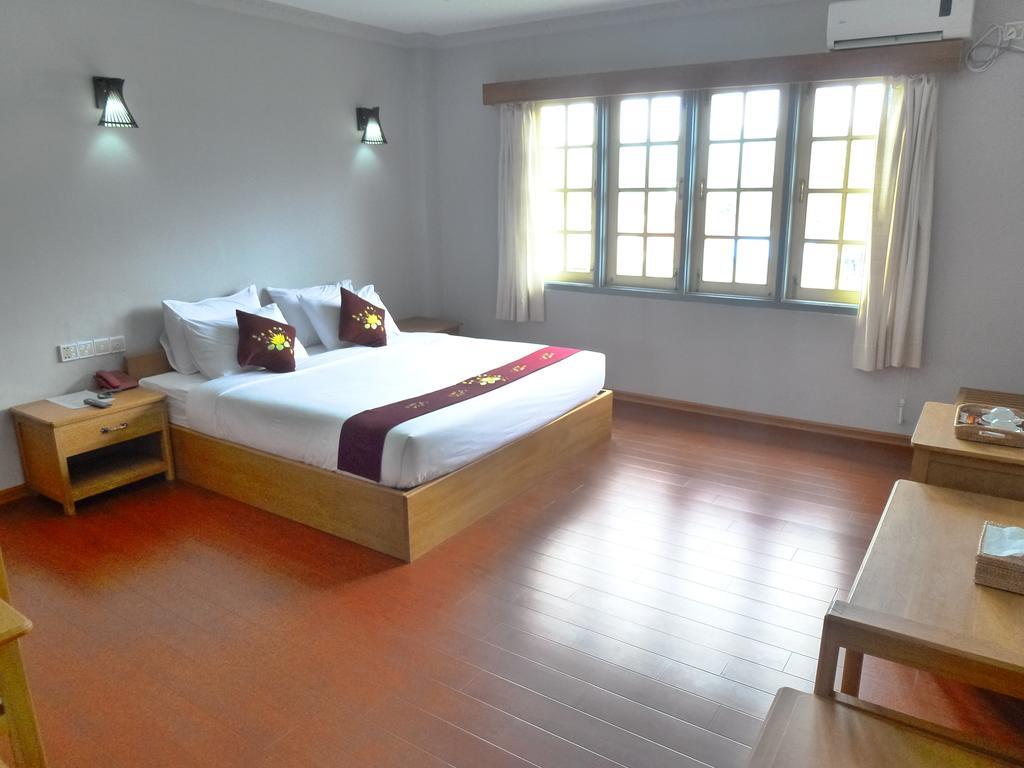 Golden Lotus Inle Hotel Nyaungshwe Rum bild