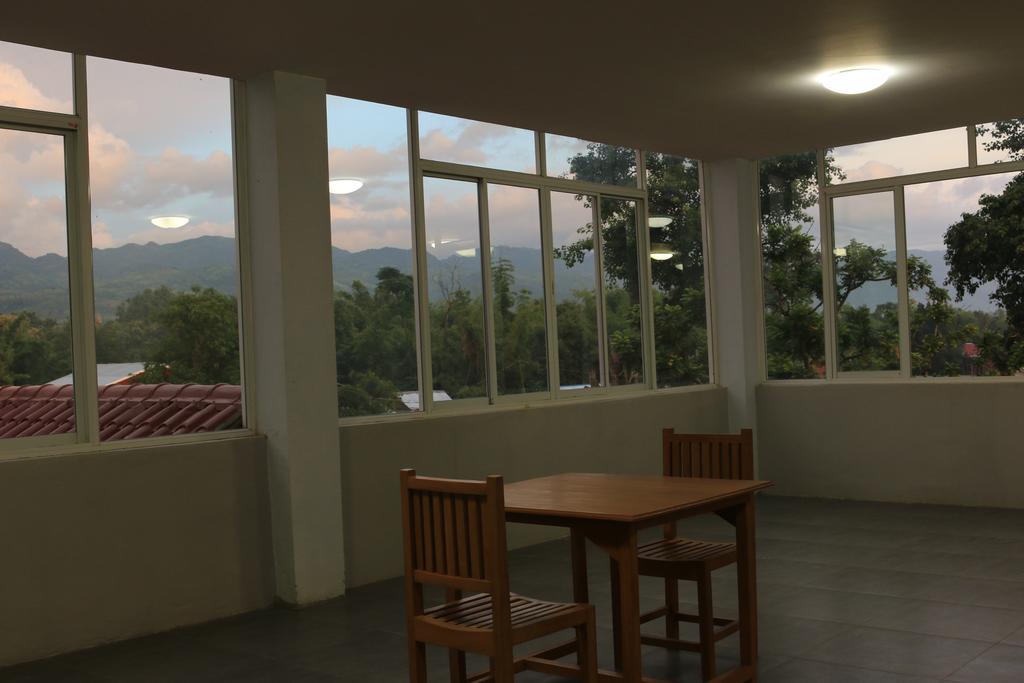Golden Lotus Inle Hotel Nyaungshwe Exteriör bild