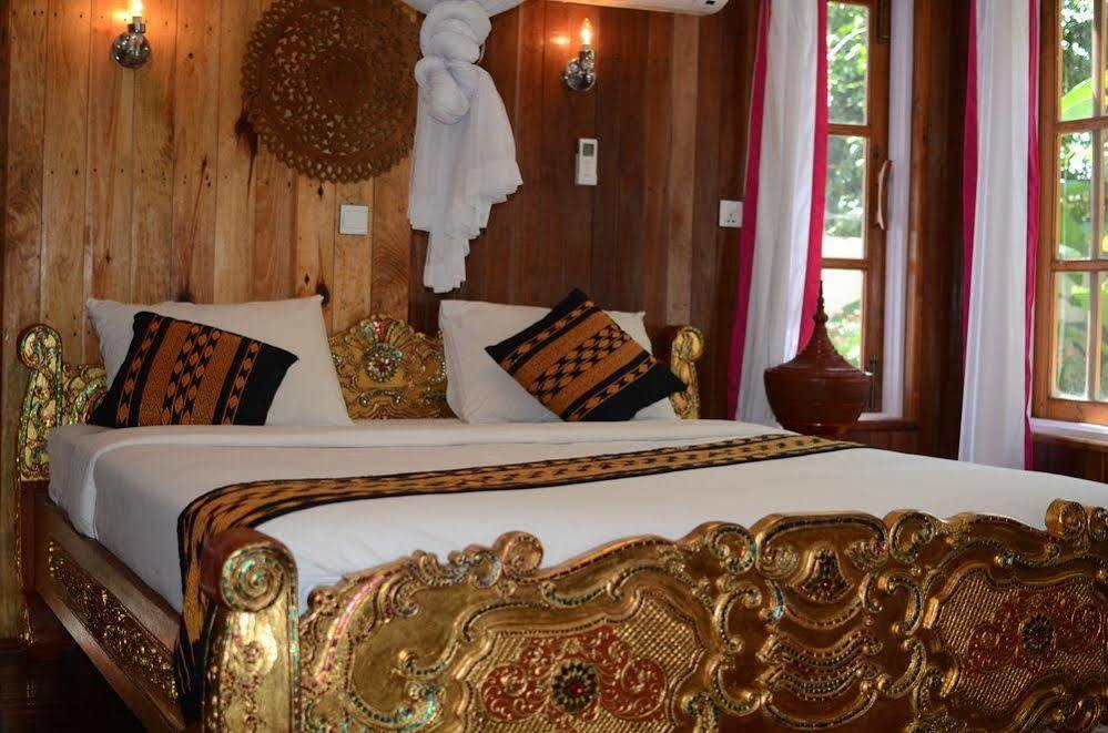 Golden Lotus Inle Hotel Nyaungshwe Exteriör bild